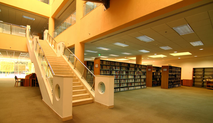 15. King Abdulaziz Public Library