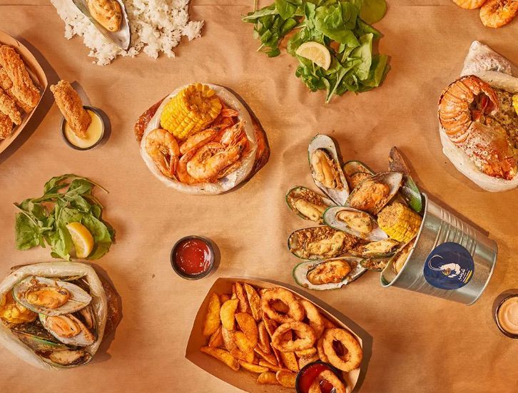 seafood in Riyadh at Shrimps Anatomy المأكولات البحرية في شرمب أناتومي في الرياض 