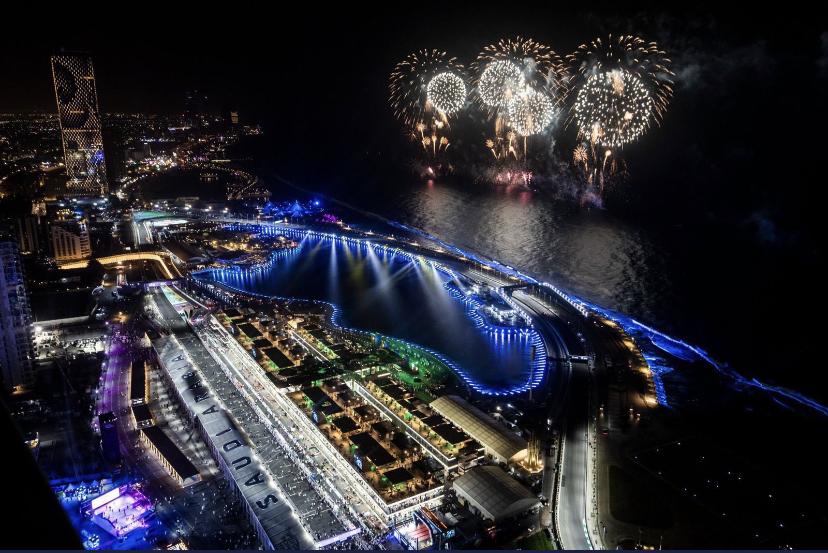 Jeddah – Street Island & Waterfall Amusement Park New Year Fireworks Saudi 2025