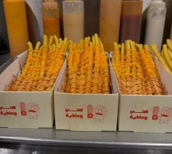 30 فرايز: عربة طعام في الرياض متخصصة بكل ما يتعلق بـ البطاطس المقلية