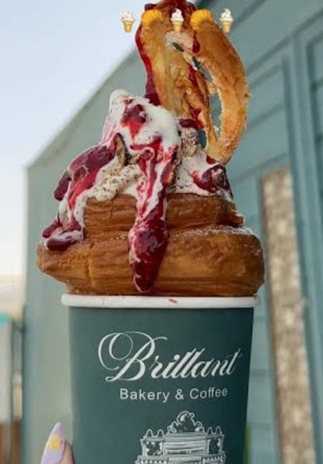 ice cream croissant 